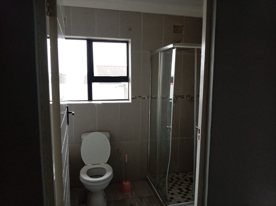 4 Bedroom Property for Sale in Northcrest Eastern Cape
